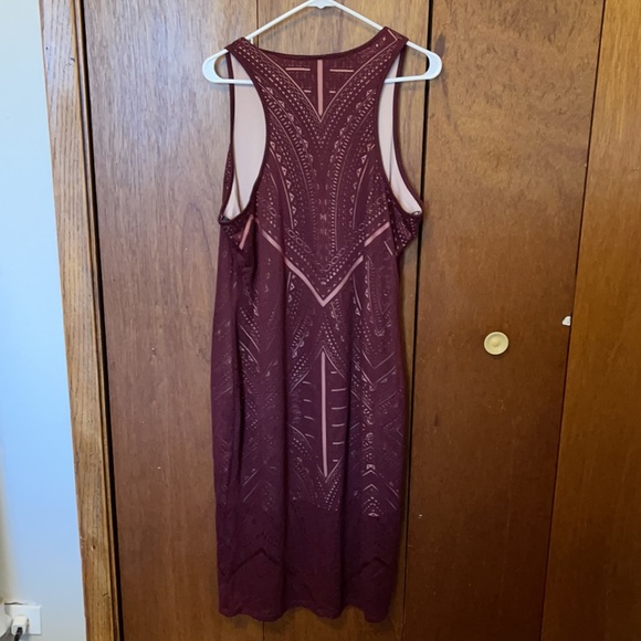 Maroon Dress - Picture 2 of 7